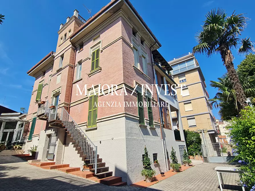 Immagine 13 di Pentalocale in vendita  in via Spagnoli a Falconara Marittima