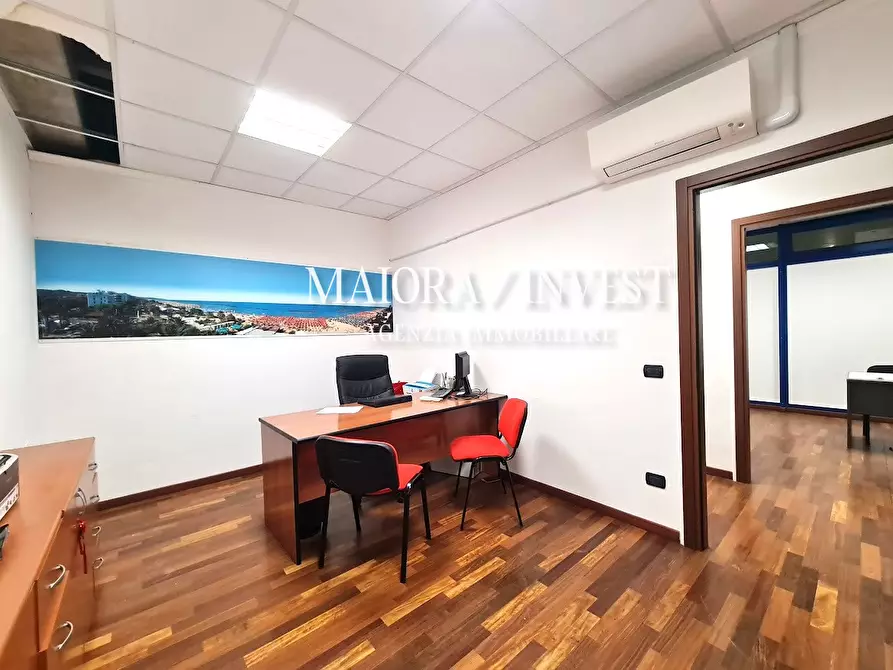Immagine 6 di Ufficio in vendita  a San Benedetto Del Tronto