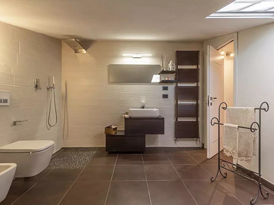 Immagine 38 di Villa in vendita  in Via Claudio Gallerani 2 a Terre Del Reno