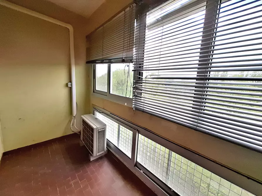 Immagine 7 di Trilocale in vendita  in Via della Costituzione 18A a Rovigo