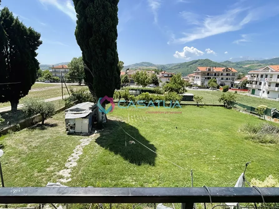 Immagine 35 di Villa in vendita  a Castellalto