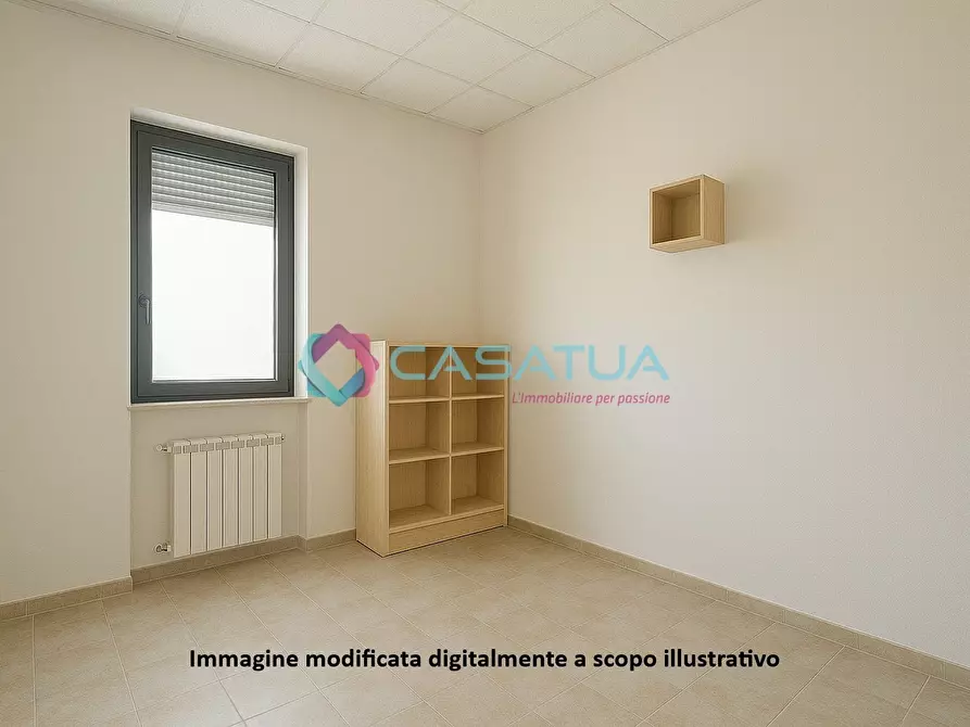 Immagine 20 di Locale commerciale in vendita  a Pineto