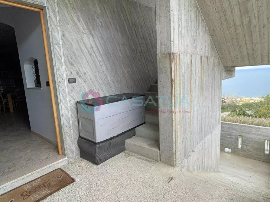 Immagine 10 di Porzione di casa in vendita  a Silvi