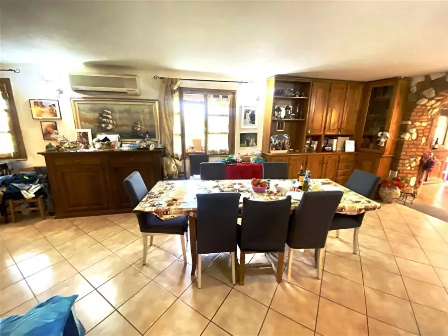 Immagine 15 di Villa in vendita  in Via Paternino 33 a Sarzana