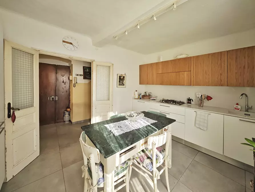 Immagine 10 di Porzione di casa in vendita  in Via Giuseppe Verdi 52 a Vezzano Ligure