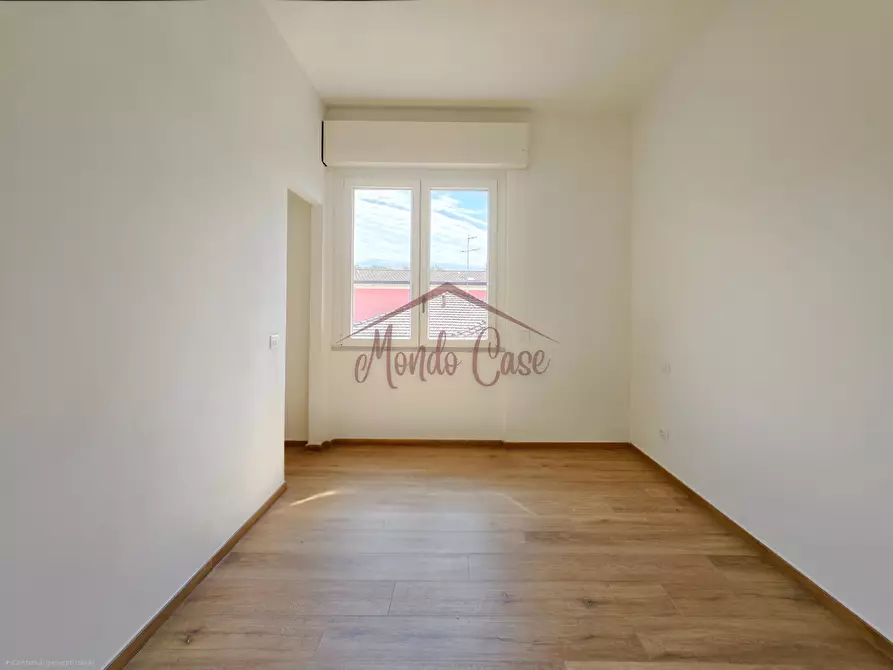 Immagine 32 di Porzione di casa in vendita  in Via dei Molini 148 a Sarzana