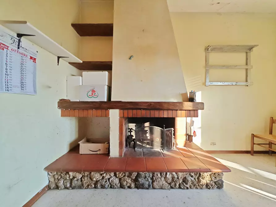 Immagine 19 di Porzione di casa in vendita  in SP23 683 a Castelnuovo Magra