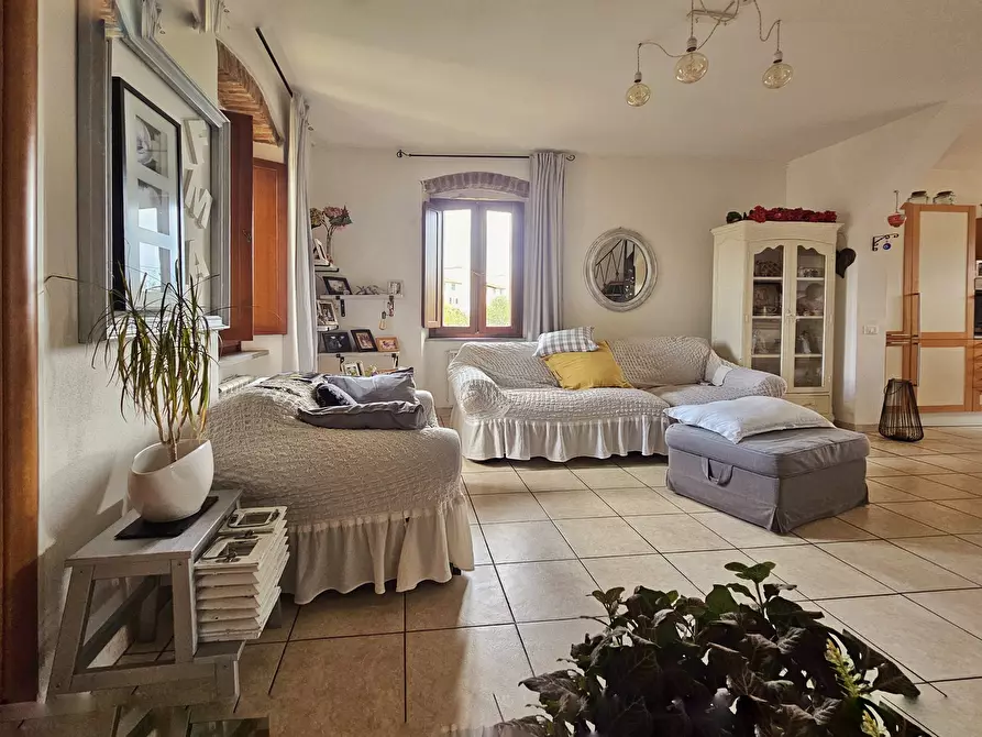 Immagine 3 di Trilocale in vendita  in Via della Crociata 8 a Sarzana