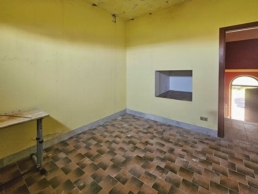 Immagine 26 di Villa in vendita  in Via Dogana 10 a Ortonovo