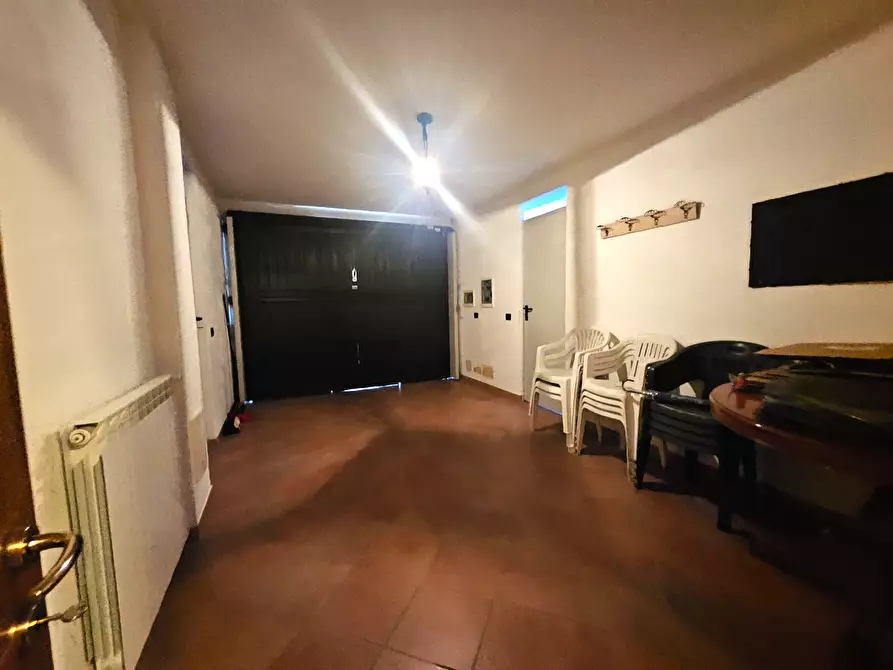 Immagine 42 di Villa in vendita  a Sarzana