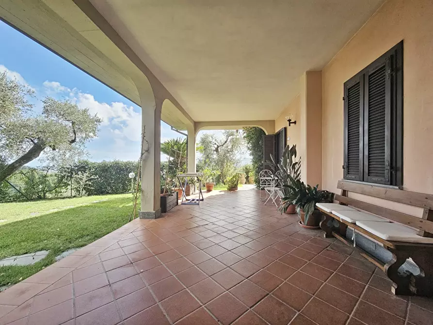 Immagine 49 di Villetta a schiera in vendita  in Via Porredo 152 a Fosdinovo