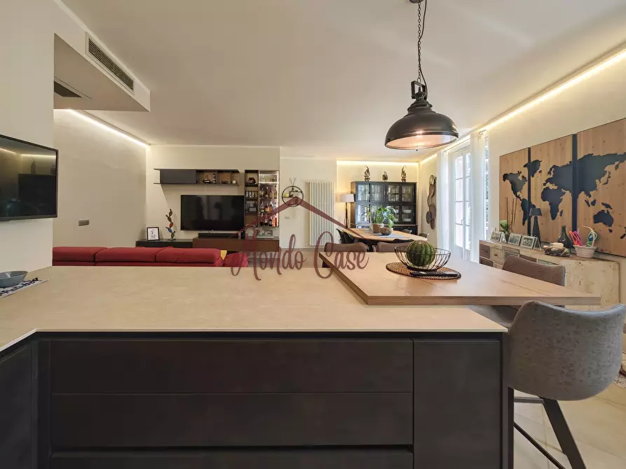 Immagine 20 di Attico in vendita  in Via Bertoloni 2 a Sarzana