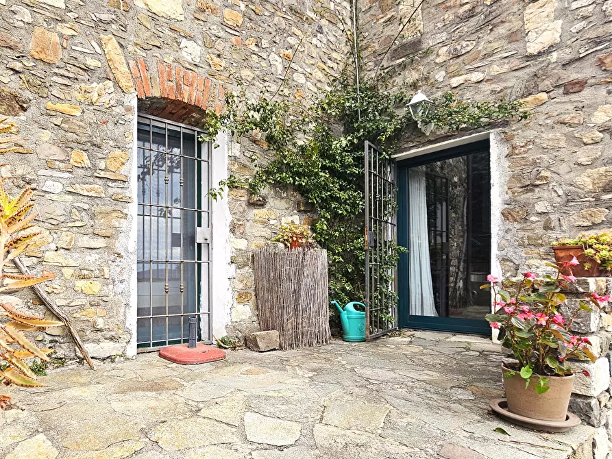 Immagine 37 di Terratetto in vendita  in Via San Rocco 12 a Sarzana