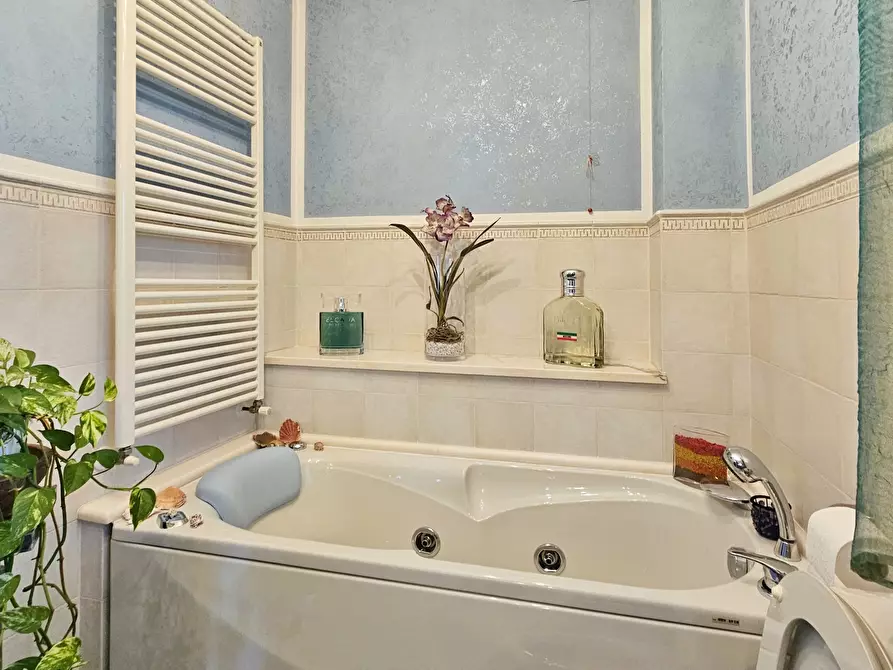 Immagine 20 di Porzione di casa in vendita  in Via Privata Ghiggini 8 a Sarzana