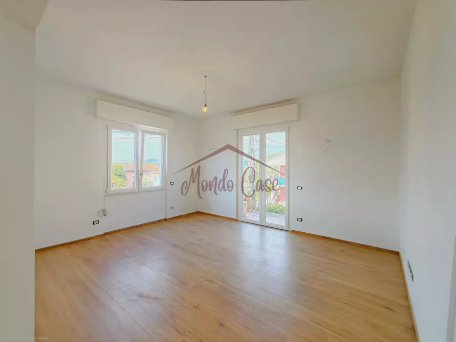 Immagine 5 di Porzione di casa in vendita  in Via dei Molini 148 a Sarzana