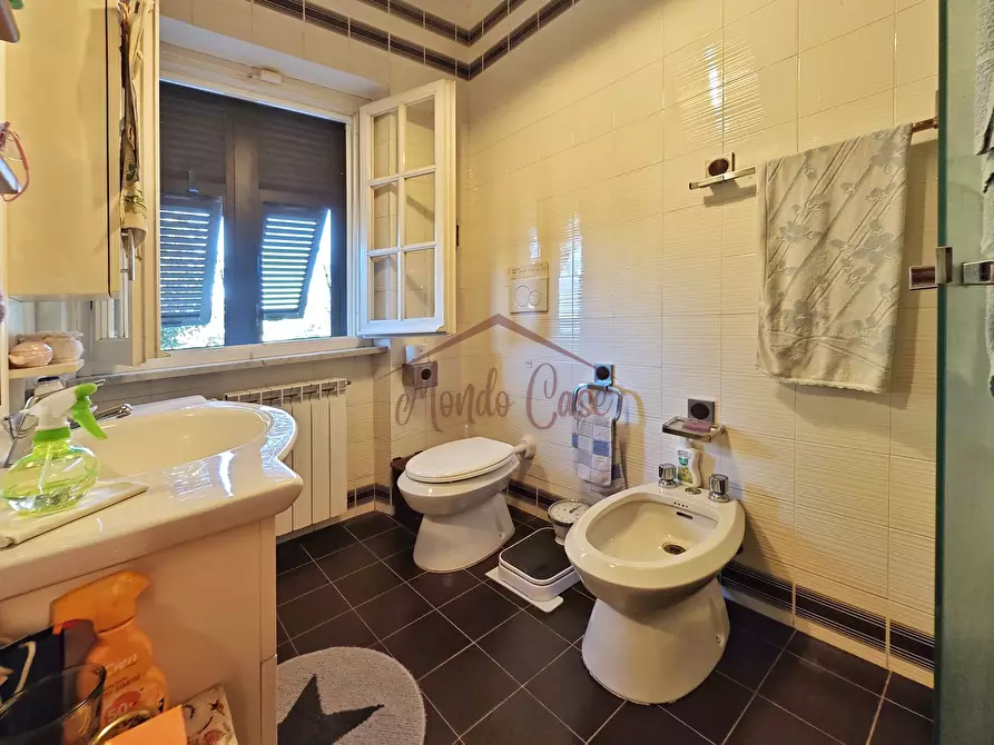 Immagine 56 di Villa in vendita  in Via Forano 9 a Ameglia