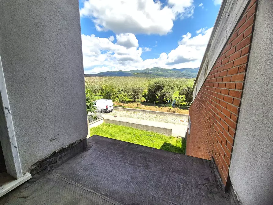 Immagine 14 di Villetta a schiera in vendita  in Via Bozzi 103 a Ortonovo