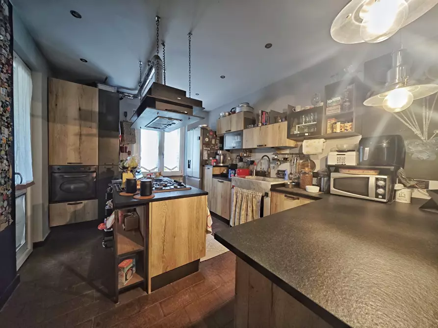 Immagine 9 di Porzione di casa in vendita  in Via Arena 15 a Ameglia