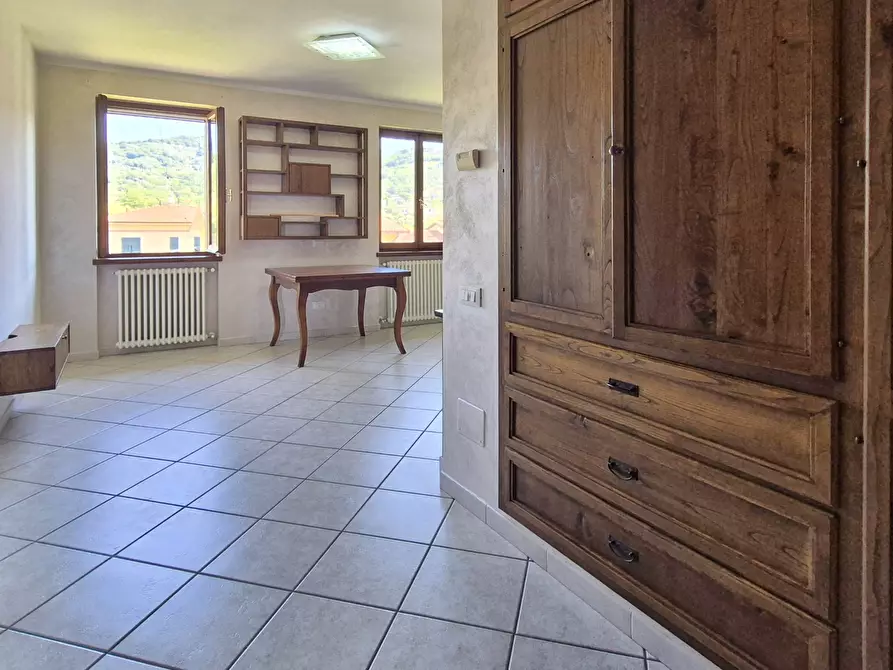 Immagine 1 di Trilocale in vendita  in Via Canale 106 a Castelnuovo Magra