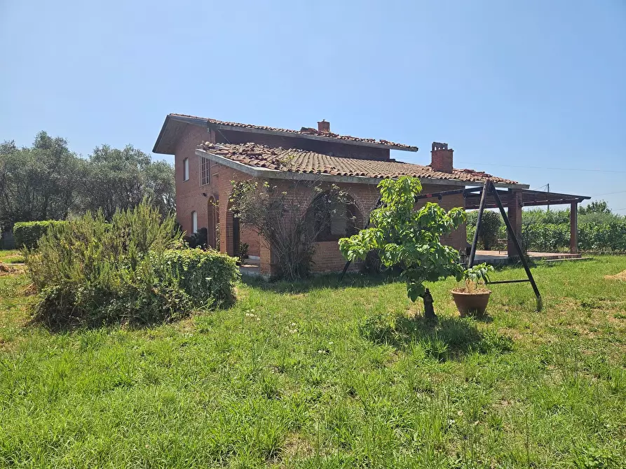 Immagine 8 di Villa in vendita  in Via Dogana 10 a Ortonovo