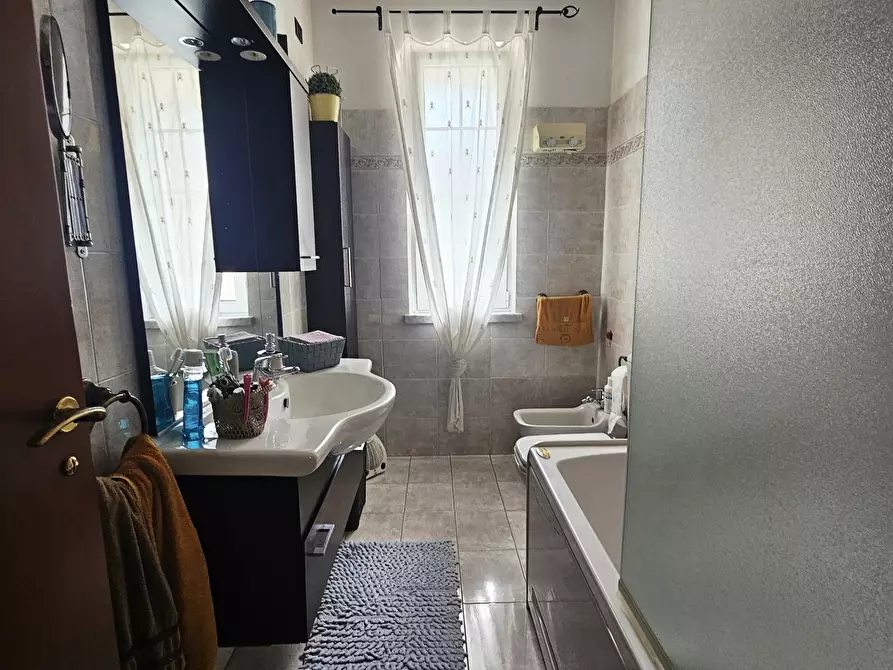 Immagine 13 di Trilocale in vendita  in Via XXV Aprile 44 a Ameglia