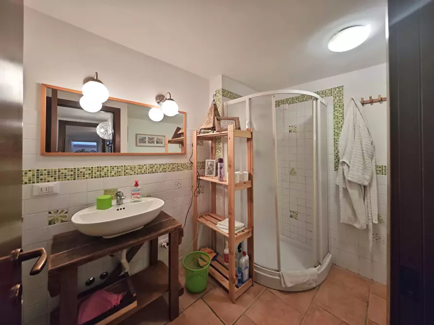 Immagine 27 di Porzione di casa in vendita  in Via Pretura 10 a Ameglia