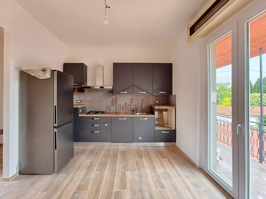 Immagine 8 di Porzione di casa in vendita  in Via Battifollo 53 a Sarzana