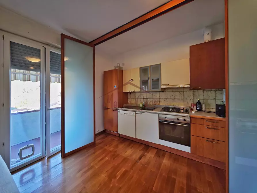 Immagine 9 di Bilocale in vendita  in Via B. Gazzoli 141 a Lerici