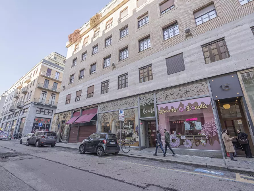 Immagine 29 di Attività commerciale in vendita  in Via Antonio Gramsci 15 a Torino