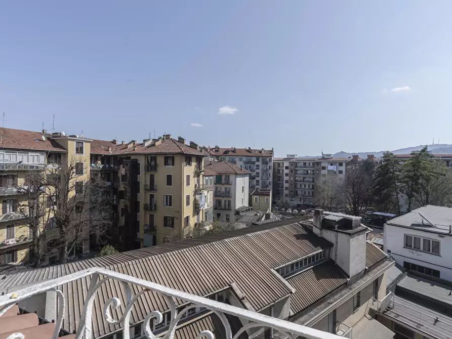 Immagine 26 di Mansarda in vendita  in Corso San Maurizio 25 a Torino