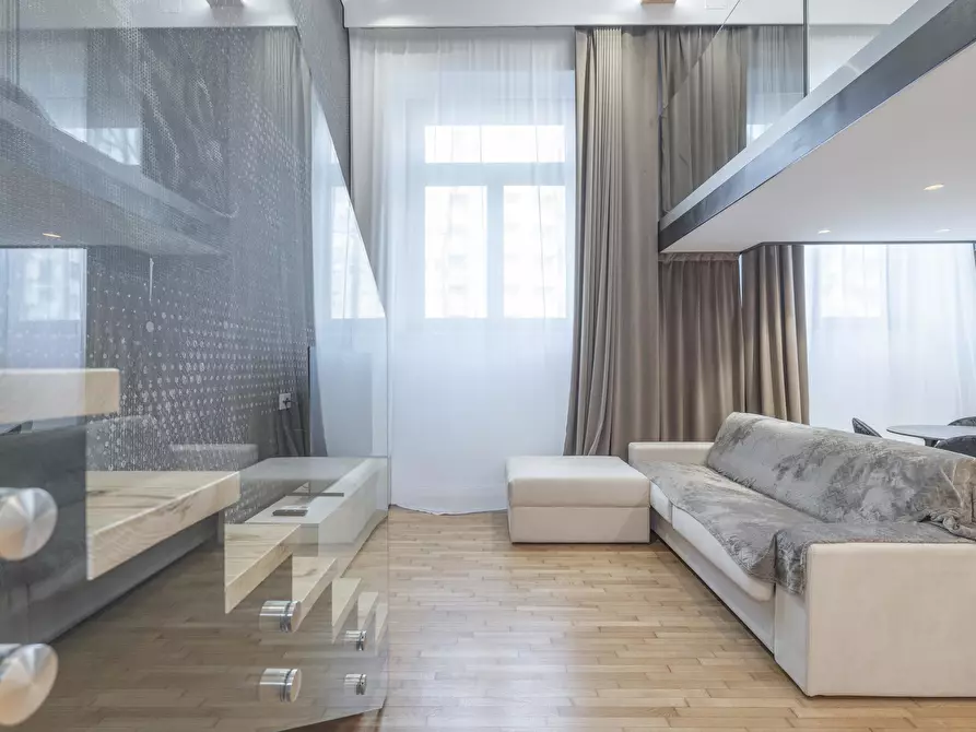 Immagine 3 di Loft/Open space in vendita  in Corso Regina Margherita 181 a Torino