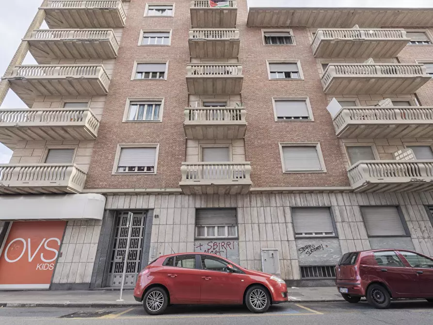 Immagine 1 di Trilocale in vendita  in Via Aosta 60 a Torino