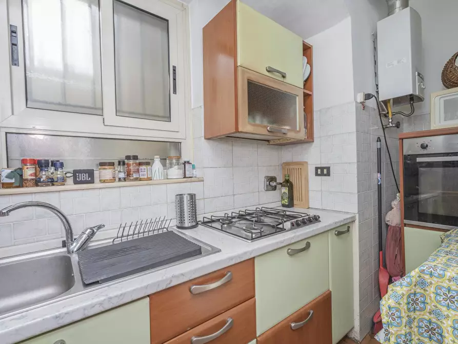 Immagine 11 di Trilocale in vendita  in via giulia di barolo 29 a Torino