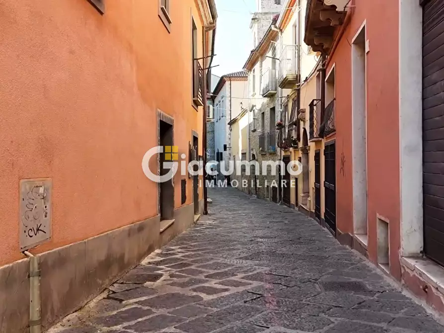 Immagine 3 di Pentalocale in vendita  in Via Plebiscito 7 a Potenza