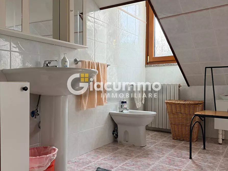 Immagine 30 di Casa bifamiliare in vendita  in Via Mezzana 209 a Potenza