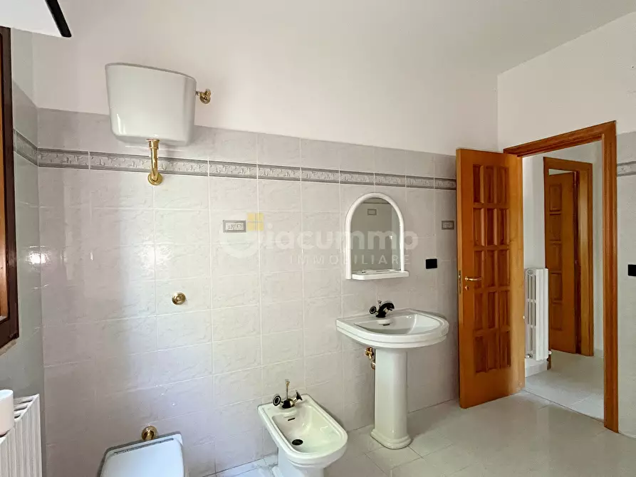 Immagine 17 di Quadrilocale in affitto  in Via Rifreddo 300 a Potenza