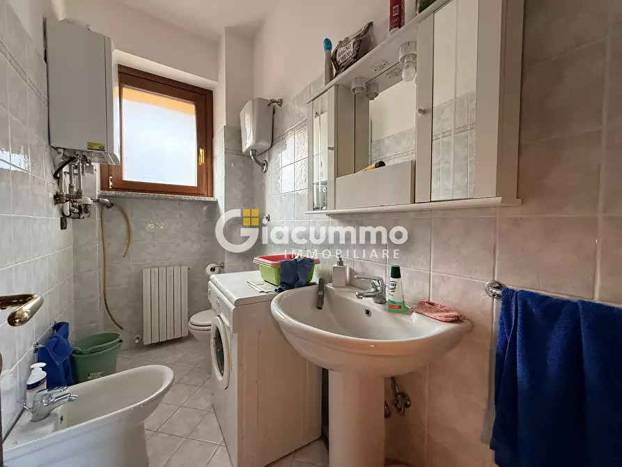 Immagine 22 di Casa bifamiliare in vendita  in Via Mezzana 209 a Potenza