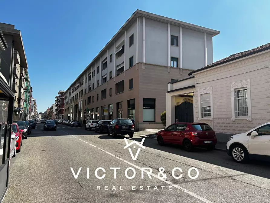 Immagine 5 di Garage in vendita  in Corso torino snc a Novara