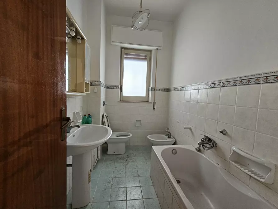 Immagine 25 di Appartamento in vendita  a Palermo