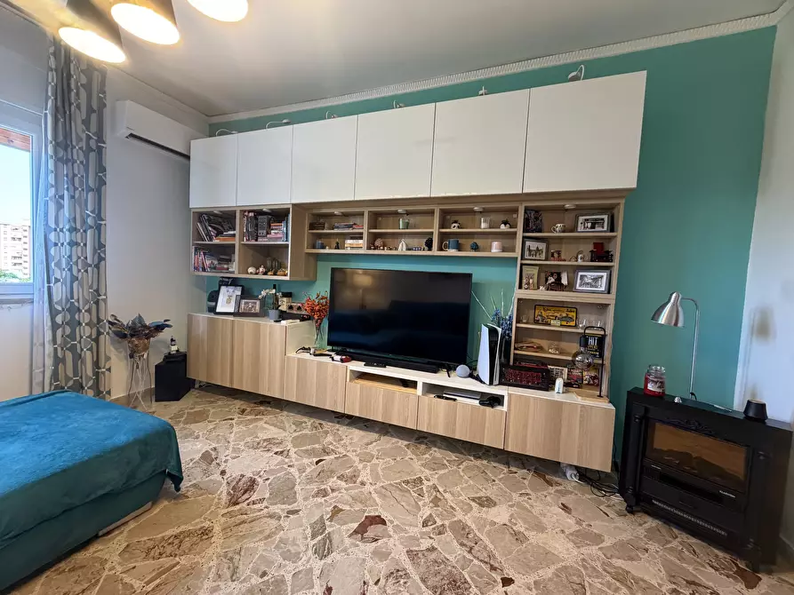 Immagine 10 di Trilocale in vendita  in Via Giuseppe Pitrè a Palermo