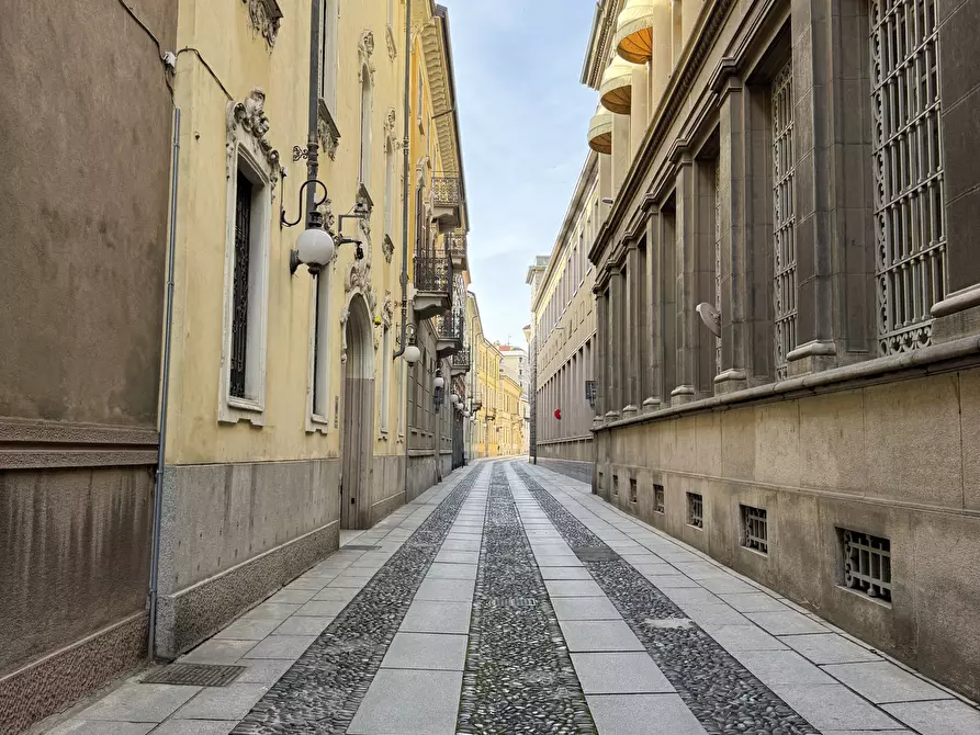 Immagine 5 di Palazzo in vendita  in Via San Gaudenzio 11 a Novara