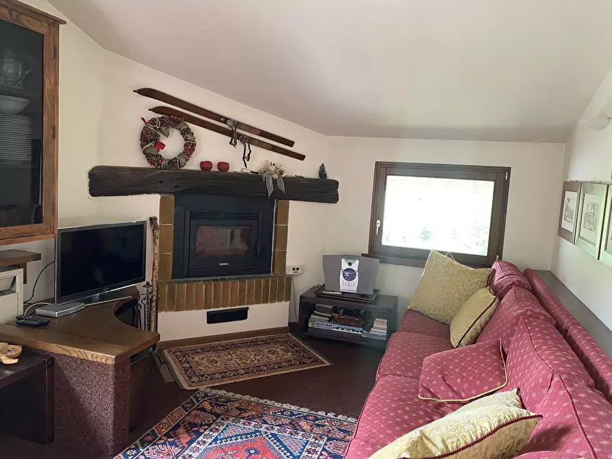 Immagine 4 di Quadrilocale in vendita  in Via al Forte 9 a Valdisotto