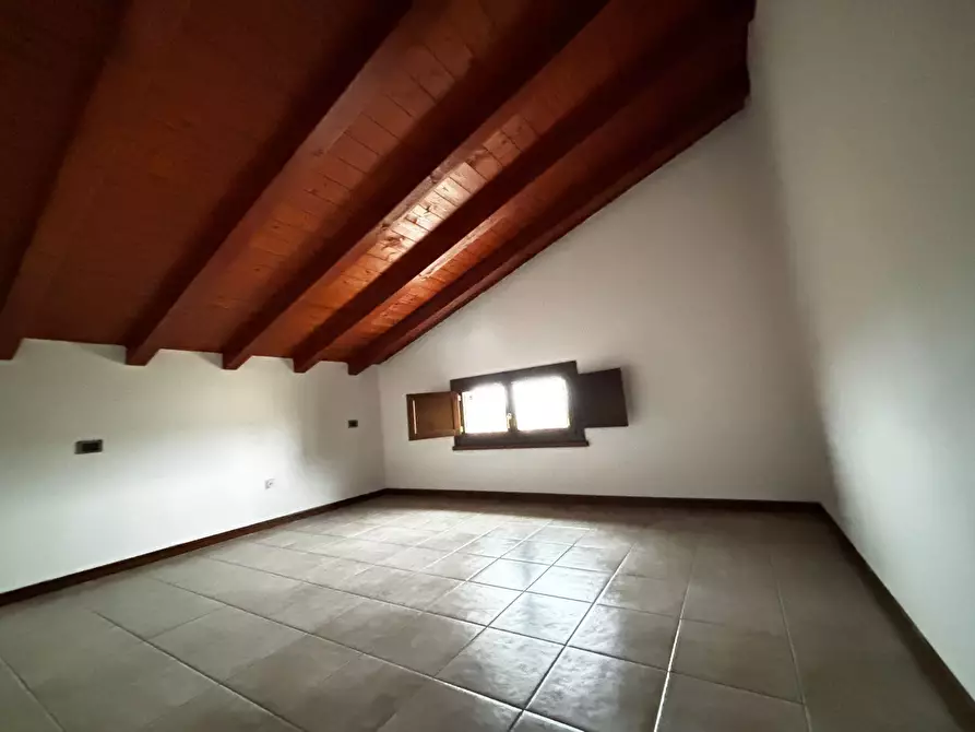 Immagine 29 di Monolocale in vendita  a Medesano