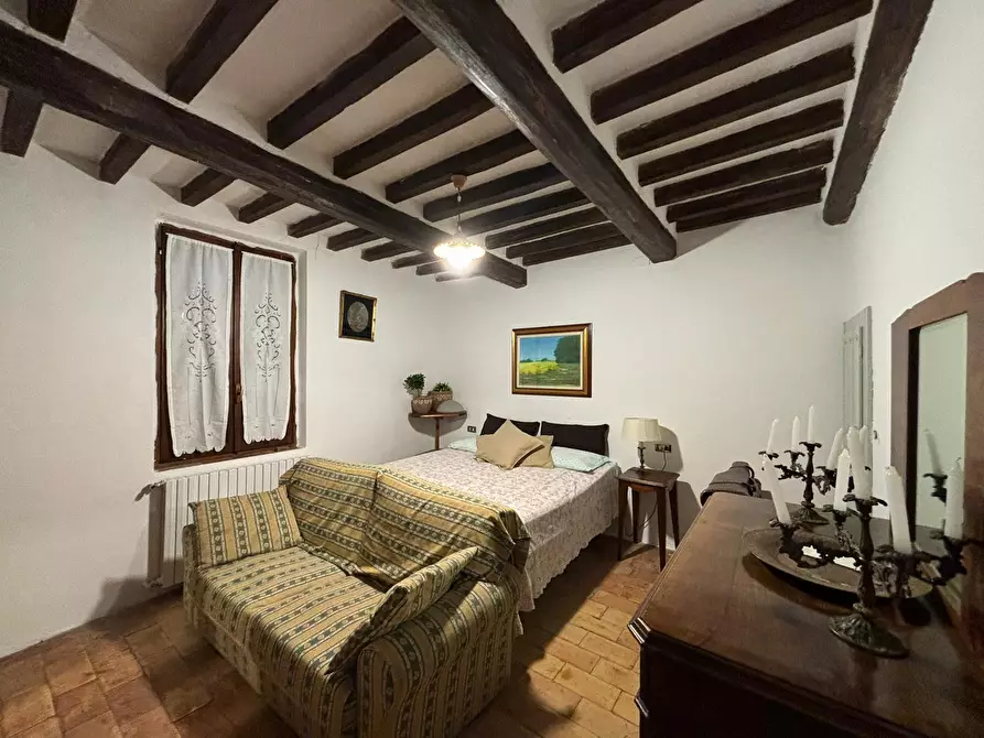 Immagine 16 di Porzione di casa in vendita  a Varano De' Melegari