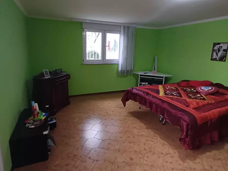 Immagine 13 di Bilocale in vendita  a Medesano