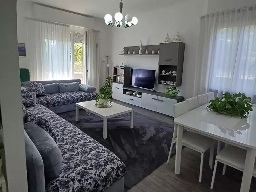 Immagine 16 di Trilocale in vendita  a Medesano