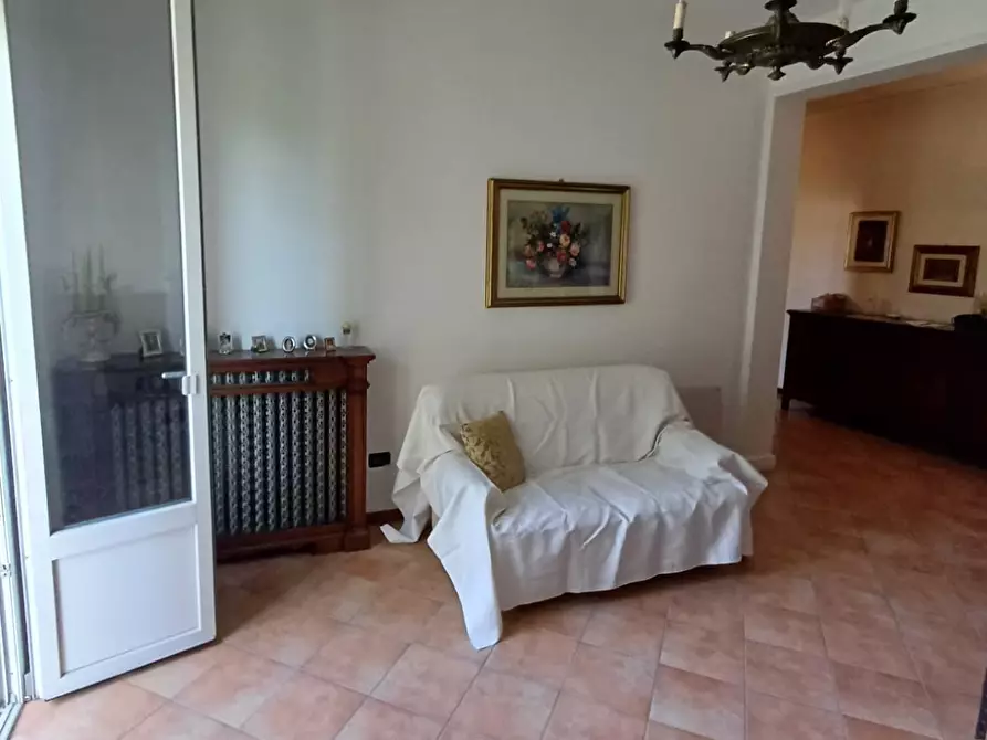 Immagine 13 di Quadrilocale in vendita  a Medesano