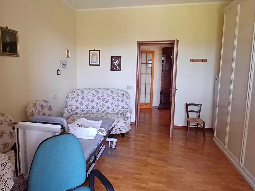 Immagine 65 di Casa bifamiliare in vendita  a Varano De' Melegari