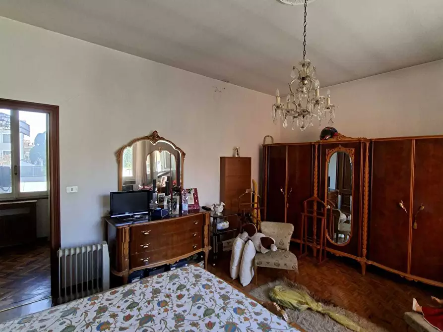 Immagine 33 di Trilocale in vendita  a Medesano