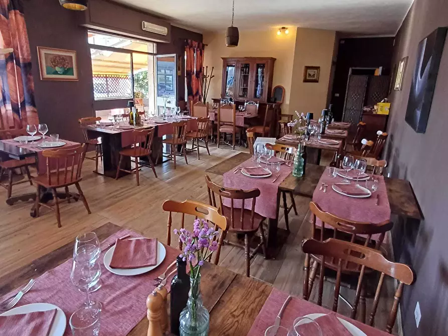 Immagine 6 di Bar / Ristorante in affitto  a Fornovo Di Taro